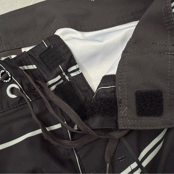 Men’s The North Face Plaid Board Shorts Velcro Tie Up With Pocket Size 30 Small - Picture 5 of 16